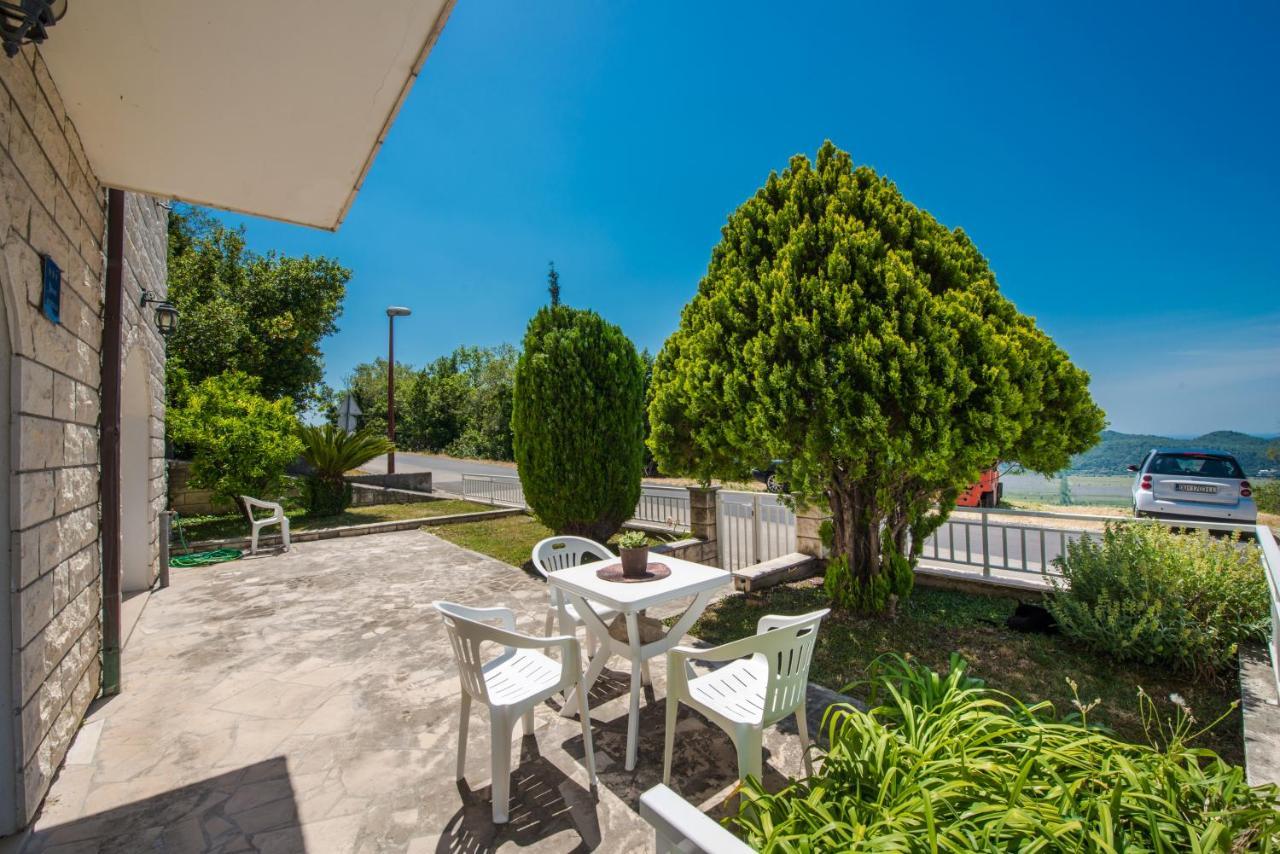 Village Apartments Mimi Pridvorje Exteriér fotografie